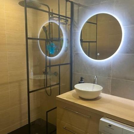 Chambre Privee Dans Un Appartement Partage Villeurbanne Bagian luar foto