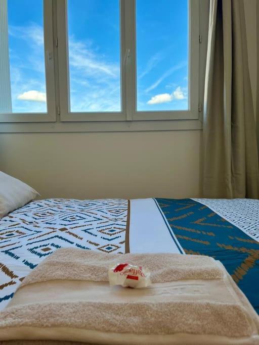 Chambre Privee Dans Un Appartement Partage Villeurbanne Bagian luar foto